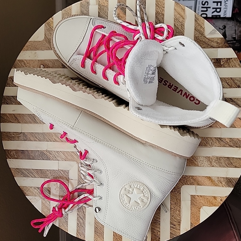 Converse NWOT Chuck Taylor Crafted Boot Hi Egret/Ivory/Pink Platform Shoes